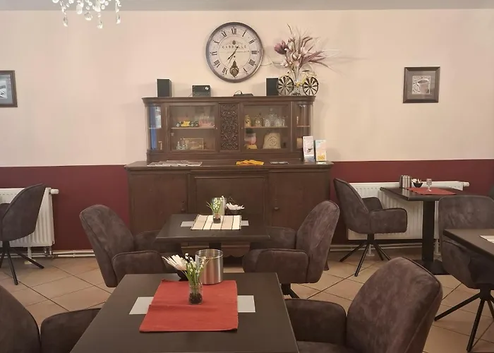 Haus Im Naturpark Am Steinhuder 招待所 3*